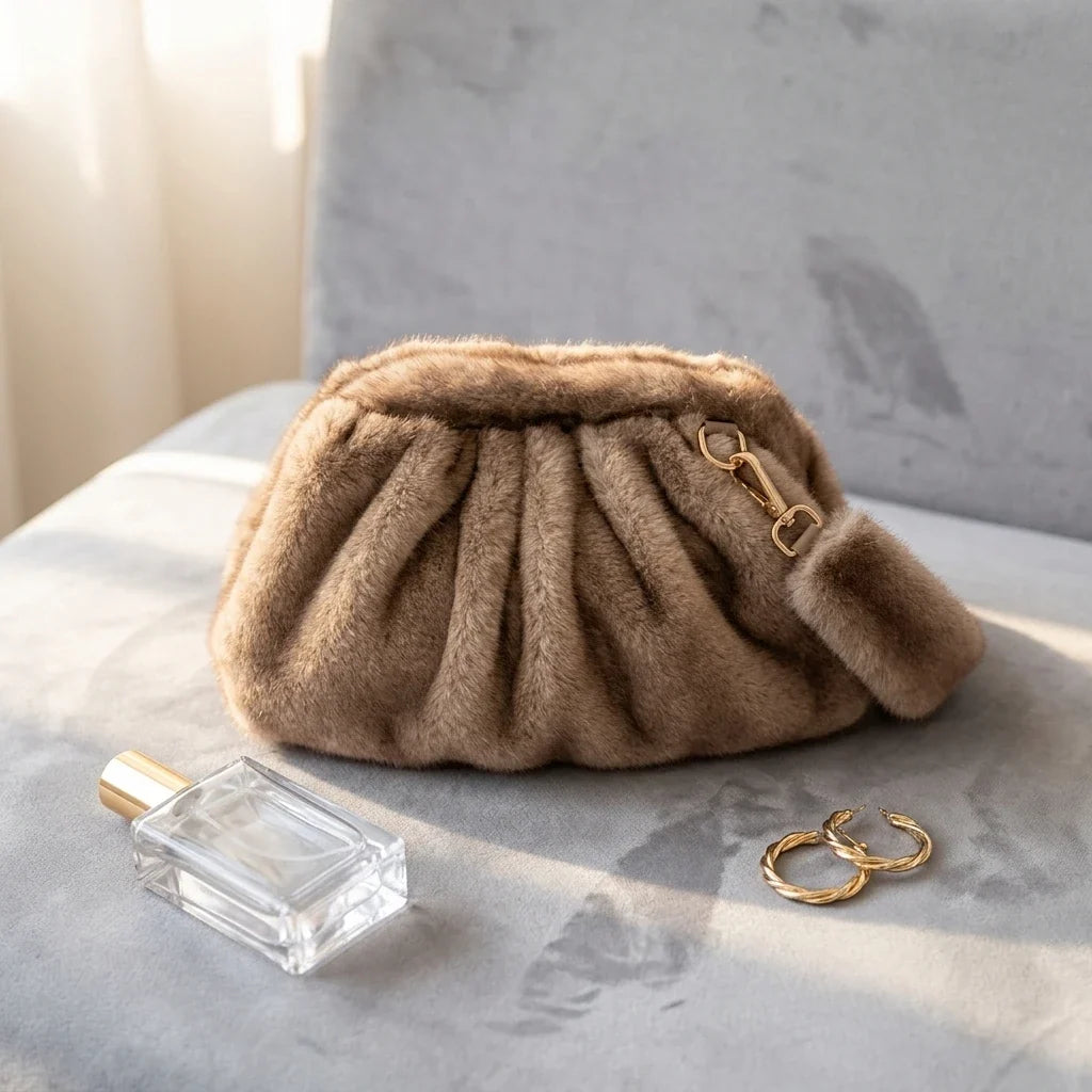 Sac Bandoulière Bianca : Douceur Fourrure Hivernale