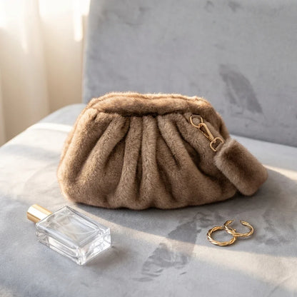 Sac Bandoulière Bianca : Douceur Fourrure Hivernale